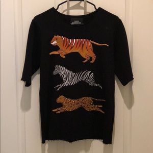🆕 Women’s short sleeve knit top by MARY KATR…